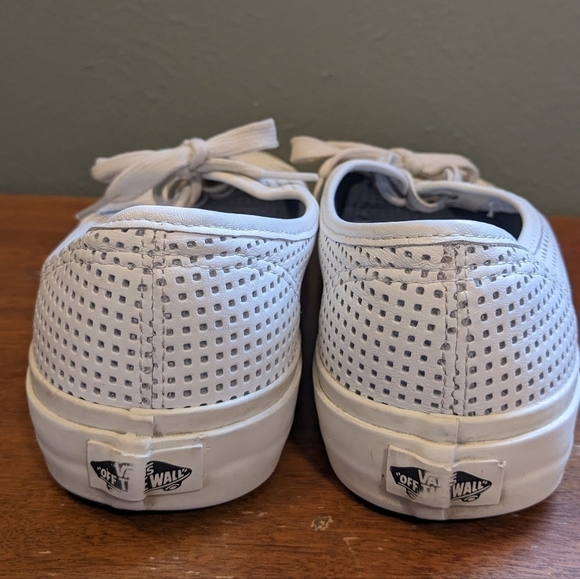 VANS AUTHENTIC DX SQUARE PERF WHITE SIZE 10 - Picture 5 of 9